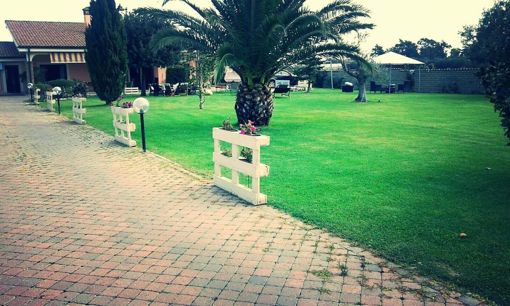 Villa Elegance Ladispoli Bagian luar foto