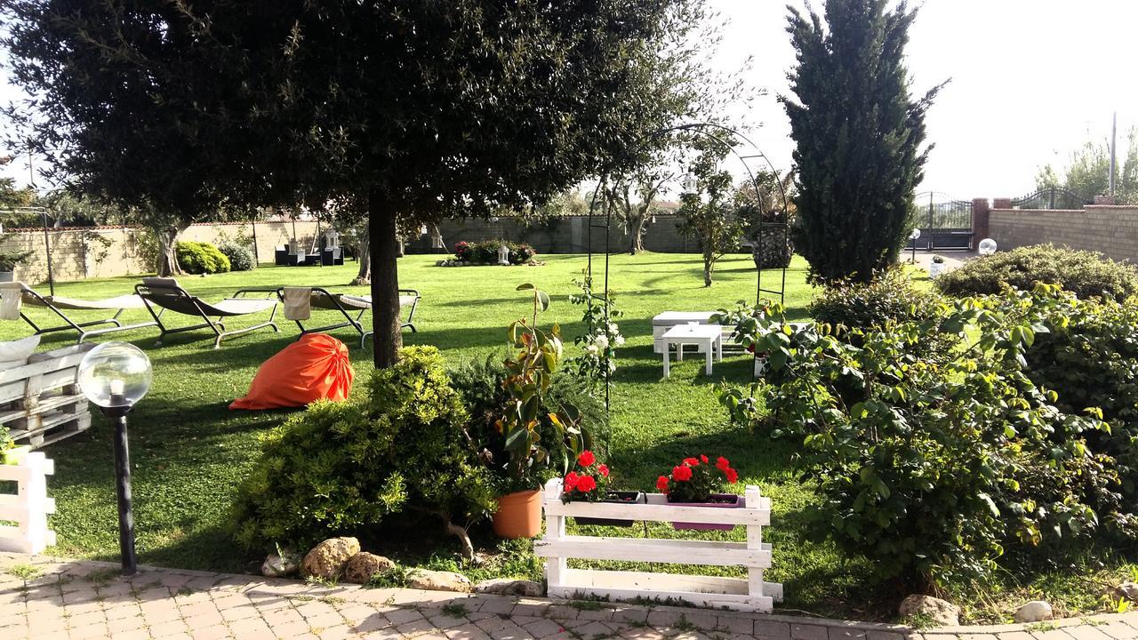 Villa Elegance Ladispoli Bagian luar foto