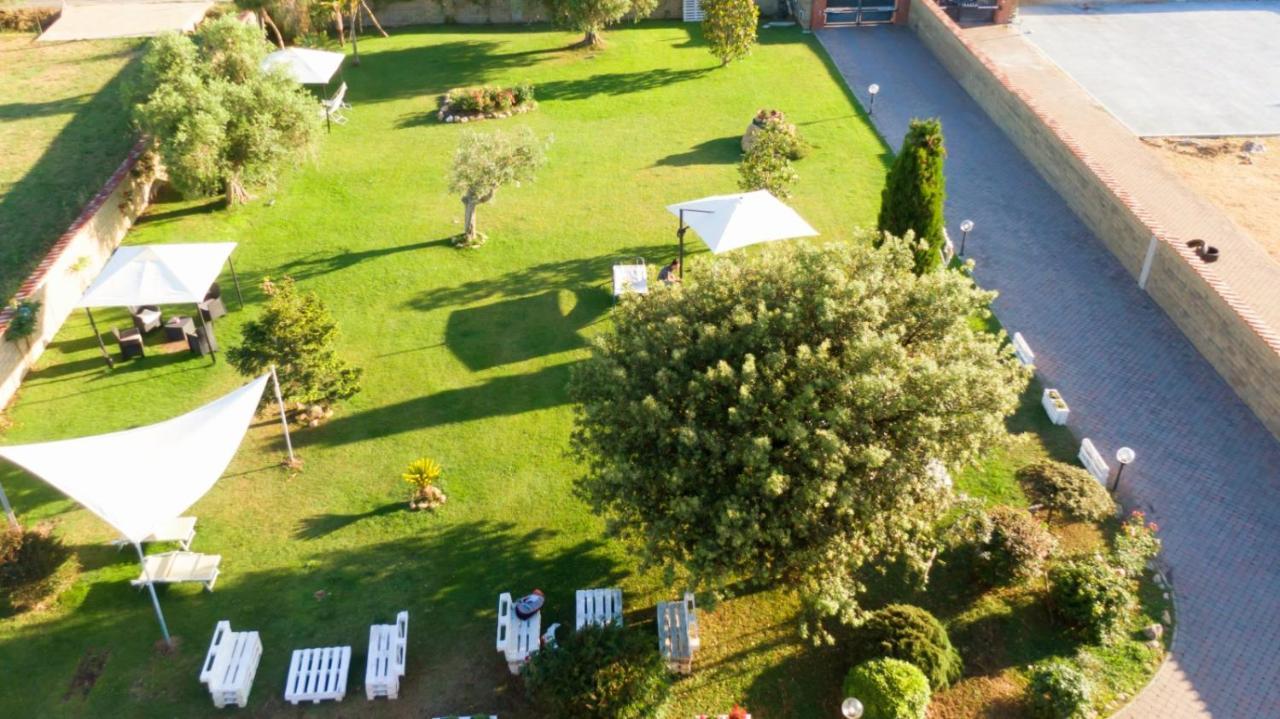 Villa Elegance Ladispoli Bagian luar foto